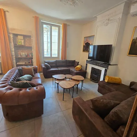Cocon Des Arenes Centre 18 Couchages *