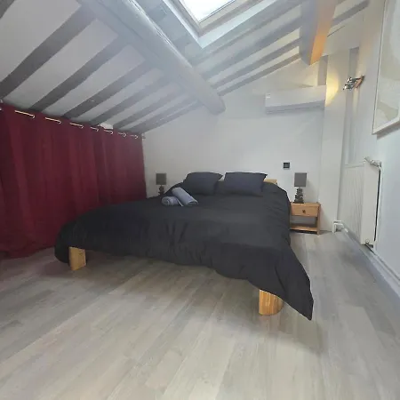 بيت للعطل Cocon Des Arenes Centre 18 Couchages *