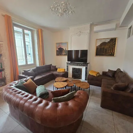 Cocon Des Arenes Centre 18 Couchages *